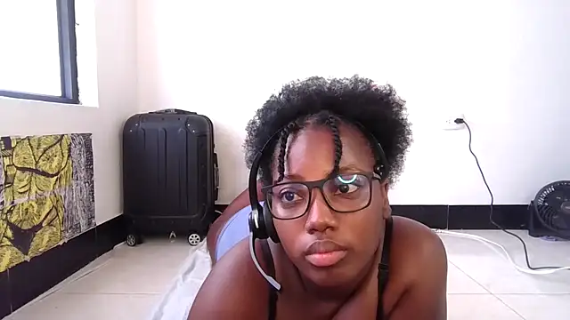 Ashaichious online show from 10-17-25, 06:32