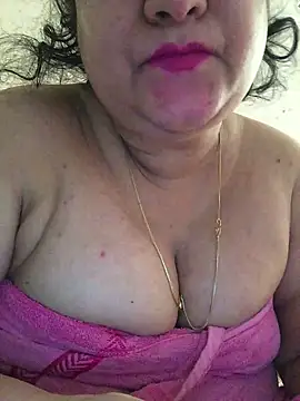 Snapshot of Sakshi_oberoi chatting on 03-12-25, 12:04 Sakshi oberoi online show from 03-12-25, 12:04