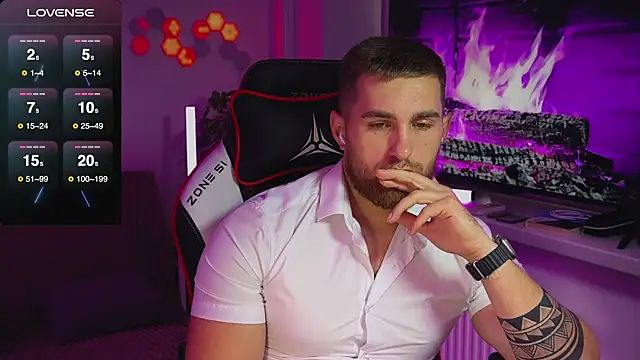 Sweeet  boy online show from 11-20-25, 12:39