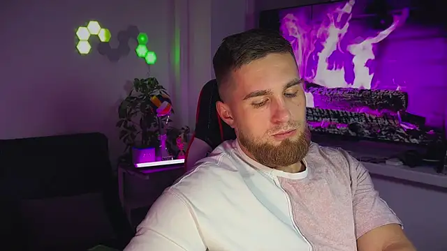 Sweeet  boy online show from 12-22-25, 06:52