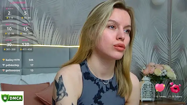Snapshot of AmaliaBell chatting on 02-17-25, 04:39 AmaliaBell online show from 02-17-25, 04:39