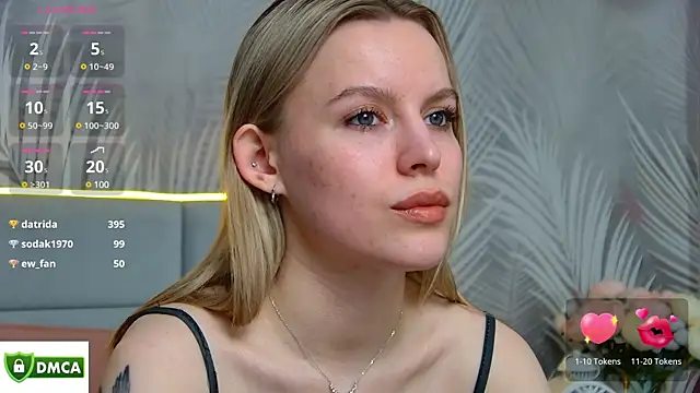 Snapshot of AmaliaBell chatting on 03-05-25, 07:49 AmaliaBell online show from 03-05-25, 07:49