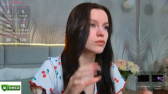 Snapshot of AmaliaBell chatting on 03-18-25, 01:23 AmaliaBell online show from 03-18-25, 01:23