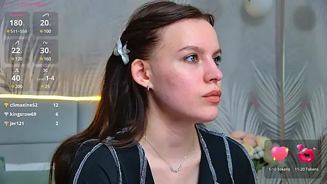 Snapshot of AmaliaBell chatting on 03-21-25, 04:51 AmaliaBell online show from 03-21-25, 04:51