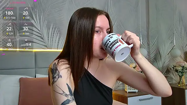 Snapshot of AmaliaBell chatting on 09-19-25, 01:04 AmaliaBell online show from 09-19-25, 01:04