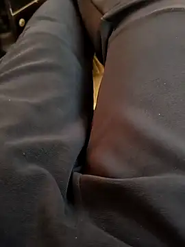 u wan me online show from 10-31-25, 10:56