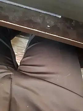 u wan me online show from 02-18-26, 04:10