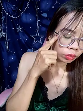   Mai-love19   online show from 10-19-25, 01:03