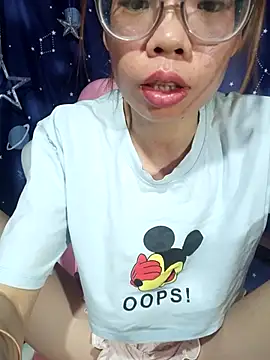 Snapshot of __Mai-love19__ chatting on 06-14-26, 08:37 Mai-love19 online show from 06-14-26, 08:37