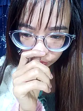   Mai-love19   online show from 12-21-25, 11:16