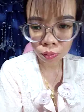   Mai-love19   online show from 05-27-26, 02:24