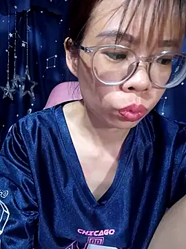 Snapshot of __Mai-love19__ chatting on 06-19-26, 02:17 Mai-love19 online show from 06-19-26, 02:17
