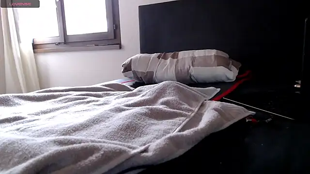 -sluttyass- online show from 05-05-26, 01:25