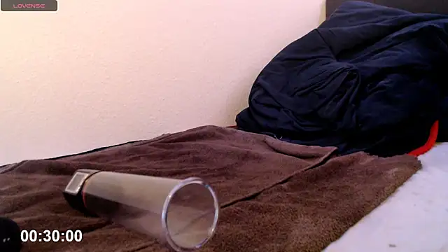 Snapshot of -sluttyass- chatting on 11-15-25, 12:03 -sluttyass- online show from 11-15-25, 12:03