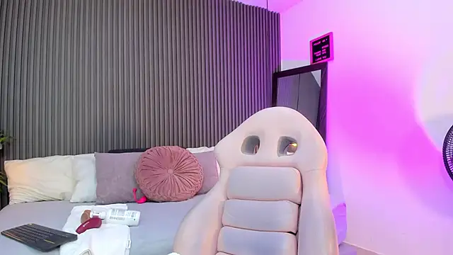 pervert lizza online show from 02-08-26, 12:14