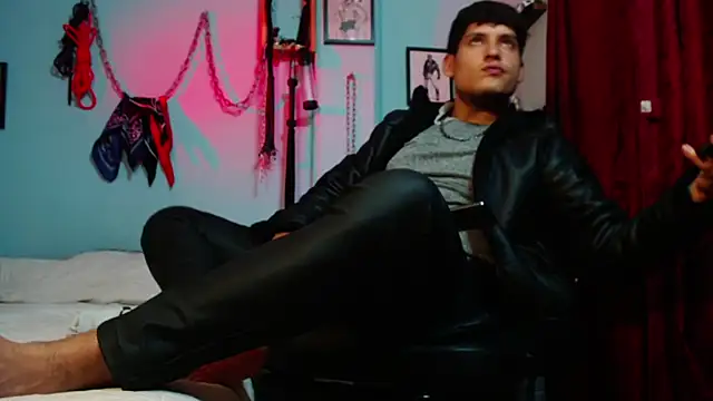 dom2travelersss online show from 03-29-26, 10:55