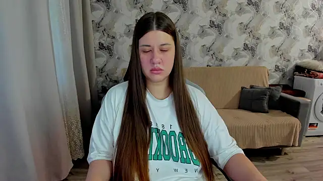 Snapshot of Lis_Kollen chatting on 10-08-25, 11:34 Lis Kollen online show from 10-08-25, 11:34