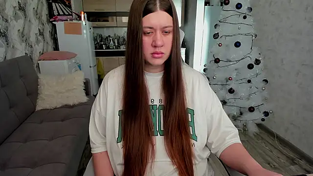 Snapshot of Lis_Kollen chatting on 12-21-25, 08:27 Lis Kollen online show from 12-21-25, 08:27