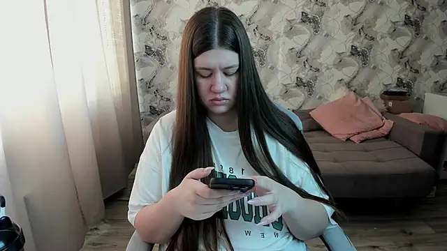 Snapshot of Lis_Kollen chatting on 02-12-26, 10:37 Lis Kollen online show from 02-12-26, 10:37