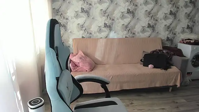 Snapshot of Lis_Kollen chatting on 09-30-25, 10:10 Lis Kollen online show from 09-30-25, 10:10