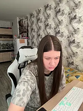 Snapshot of Lis_Kollen chatting on 02-06-26, 07:15 Lis Kollen online show from 02-06-26, 07:15