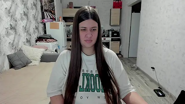 Snapshot of Lis_Kollen chatting on 11-16-25, 11:26 Lis Kollen online show from 11-16-25, 11:26