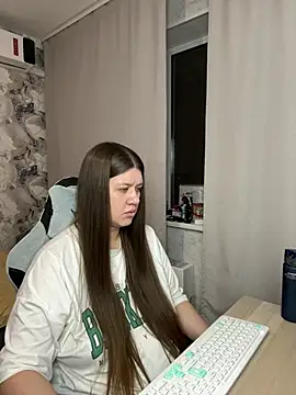 Snapshot of Lis_Kollen chatting on 02-07-26, 12:13 Lis Kollen online show from 02-07-26, 12:13