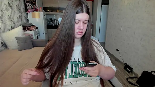 Snapshot of Lis_Kollen chatting on 11-20-25, 09:43 Lis Kollen online show from 11-20-25, 09:43