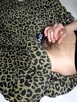 skaylove online show from 10-22-25, 08:58