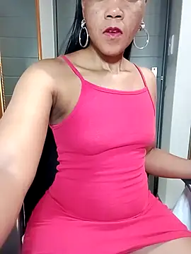 Snapshot of BabySweetDee chatting on 02-14-25, 02:07 BabySweetDee online show from 02-14-25, 02:07