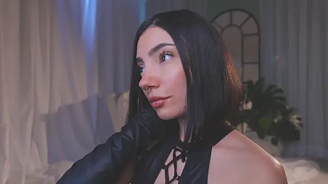 AmyArmstrong online show from 02-25-26, 10:20