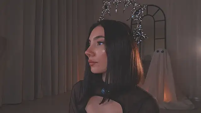 AmyArmstrong online show from 10-11-25, 12:44