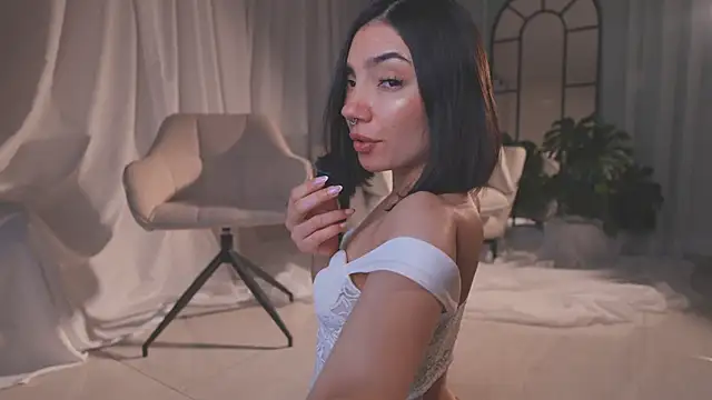 AmyArmstrong online show from 02-04-26, 12:16