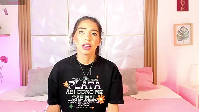 natalie jaensen online show from 04-16-26, 09:39