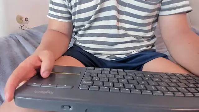 oliver price1 online show from 04-08-26, 01:56