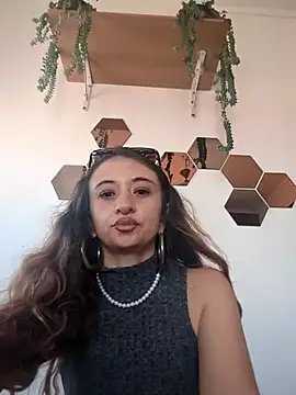 Snapshot of xgabyenlalunax chatting on 09-29-25, 01:17 xgabyenlalunax online show from 09-29-25, 01:17