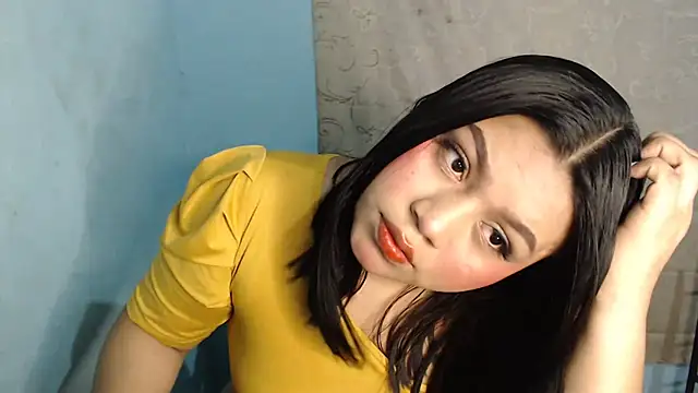 Snapshot of Candy_chloee chatting on 10-11-25, 07:42 Candy chloee online show from 10-11-25, 07:42