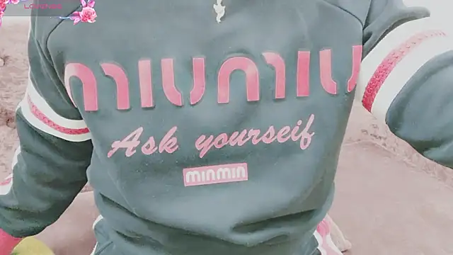 Sophie Secret online show from 11-22-25, 11:25