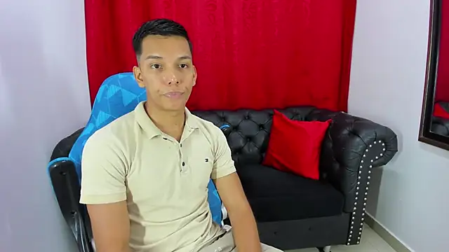 Snapshot of Edwin_Blaz chatting on 09-14-25, 04:13 Edwin Blaz online show from 09-14-25, 04:13
