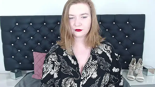 LaraDream online show from 02-13-25, 10:43
