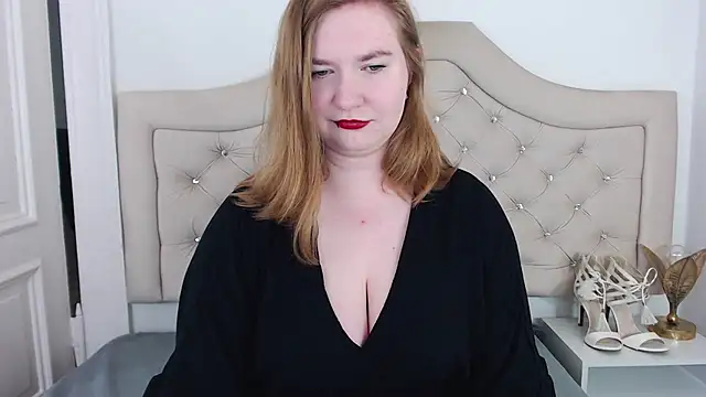 LaraDream online show from 03-12-25, 03:07