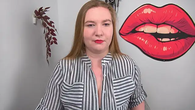 LaraDream online show from 05-13-26, 03:19
