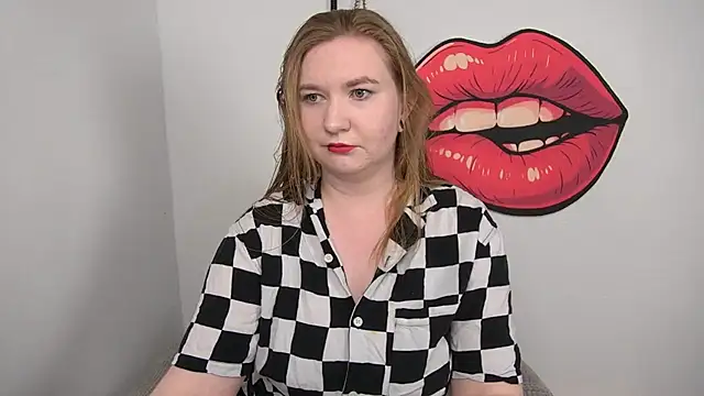 LaraDream online show from 11-16-25, 04:12