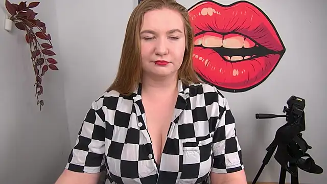LaraDream online show from 05-27-26, 02:35
