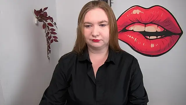 LaraDream online show from 04-30-26, 02:13