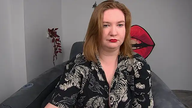 LaraDream online show from 07-06-26, 02:46