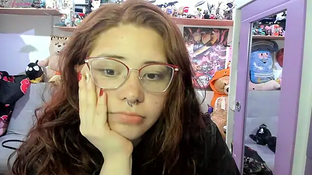 Snapshot of soficammy chatting on 05-11-26, 11:02 soficammy online show from 05-11-26, 11:02