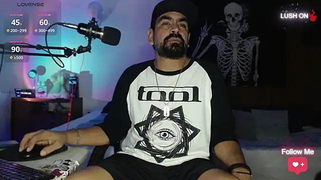 soyelcarlitos  online show from 09-13-25, 06:02