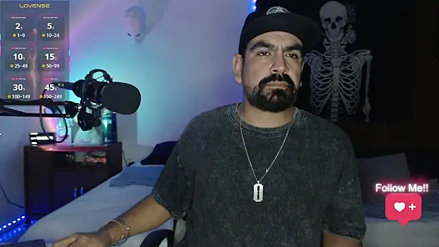 soyelcarlitos  online show from 09-09-25, 05:17