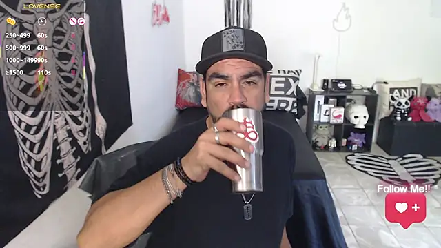 soyelcarlitos  online show from 05-01-26, 06:57